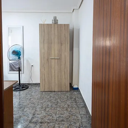 Cómodo Cerca Del Metro Y De La Feria Valencia Apartamento Paterna