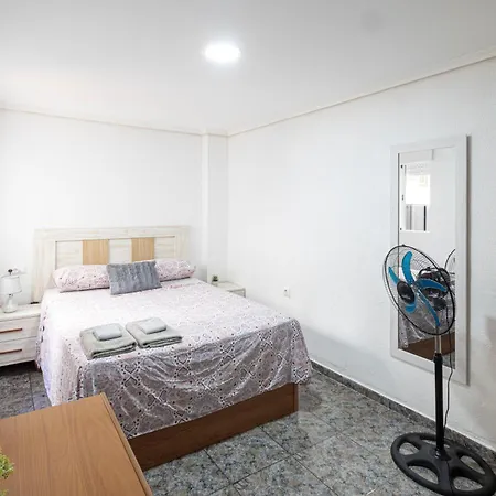 Apartamento Cómodo Cerca Del Metro Y De La Feria Valencia Paterna