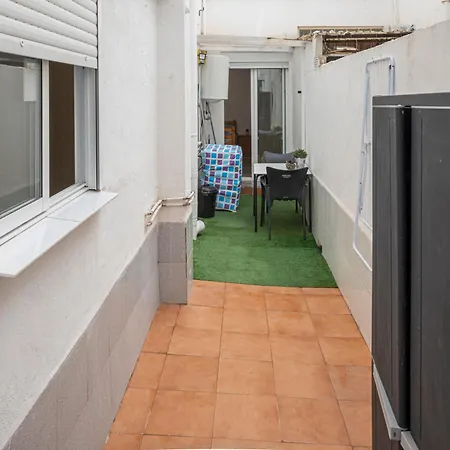 Apartamento Cómodo Cerca Del Metro Y De La Feria Valencia