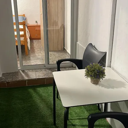 Comodo Cerca Del Metro Y De La Feria Valencia *
