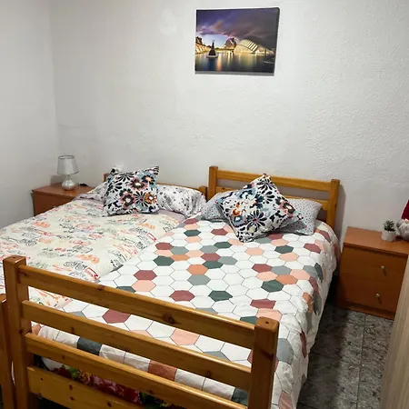 Comodo Cerca Del Metro Y De La Feria Valencia Apartment *