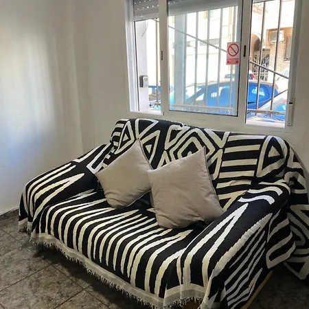Comodo Cerca Del Metro Y De La Feria Valencia Apartment *