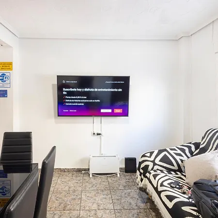 Cómodo Cerca Del Metro Y De La Feria Valencia Apartamento *